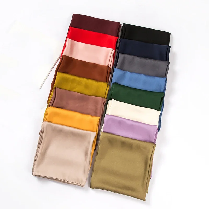 Satynowy szalik damski 70 cm,  – Women Bags Wholesale recenzja i cena